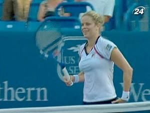 Кім Клійстерс здобула третій трофей у сезоні Кім Клійстерс здобула третій трофей у сезоні