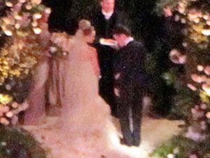 Хіларі Даф вийшла заміж (ФОТО) Хіларі Даф вийшла заміж (ФОТО)