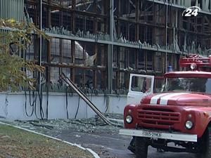На місці пожежі на складах у Києві тривають роботи з її ліквідації