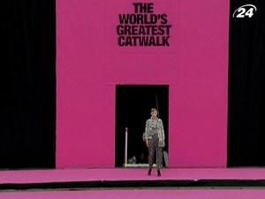 Найдовший в світі подіум простягся на понад 1,5 км Найдовший в світі подіум простягся на понад 1,5 км