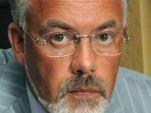 Правозахисники: Табачник організовує стеження за студентами Правозахисники: Табачник організовує стеження за студентами