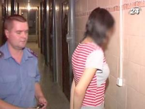 Дві неповнолітні дівчини ледь не вбили таксиста Дві неповнолітні дівчини ледь не вбили таксиста