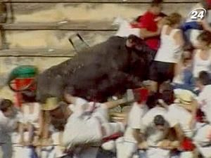 В Іспанії бик напав на людей