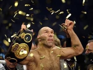 Валуєв виграв 13 доларів у турнірі з покеру Валуєв виграв 13 доларів у турнірі з покеру