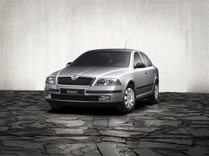 Нацбанк купив автомобілів на майже 2 мільйони гривень Нацбанк купив автомобілів на майже 2 мільйони гривень