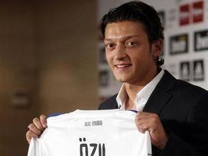 "Вердер" підшукав заміну Озілу в Бразилії. "Вердер" підшукав заміну Озілу в Бразилії.