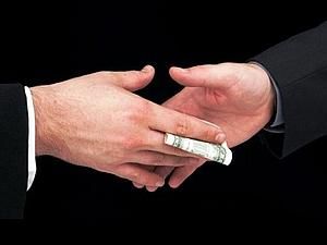 Черкащина: міліція затримала лікаря, який вимагав хабар за призначення на посаду медсестри Черкащина: міліція затримала лікаря, який вимагав хабар за призначення на посаду медсестри