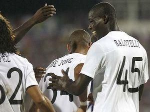 Манчіні: Балотеллі в чомусь навіть кращий за Торреса Манчіні: Балотеллі в чомусь навіть кращий за Торреса