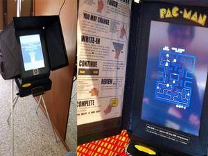 Вчені встановили гру Pac-Man на американську машину для голосування Вчені встановили гру Pac-Man на американську машину для голосування