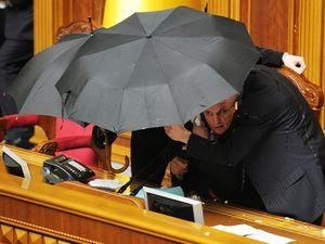 У "Регіонів" падає рейтинг, а Литвин взагалі може не потрапити у парламент У "Регіонів" падає рейтинг, а Литвин взагалі може не потрапити у парламент