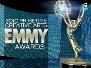 Перші нагороди Emmy вручили акторам Джону Літгоу, Бетті Уайт Перші нагороди Emmy вручили акторам Джону Літгоу, Бетті Уайт