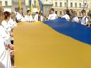 Україна відзначає День державного прапора - 23 серпня 2010 - Телеканал новин 24