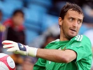 Диканя запрошують під жовто-сині стяги Диканя запрошують під жовто-сині стяги