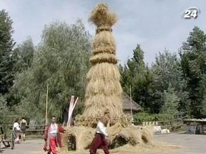 У "Мамаєвій слободі" відтворили обряд обжинків