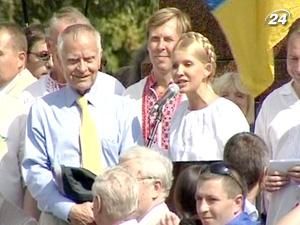 Опозиція провела мітинг, присвячений 19-річчю незалежності Опозиція провела мітинг, присвячений 19-річчю незалежності