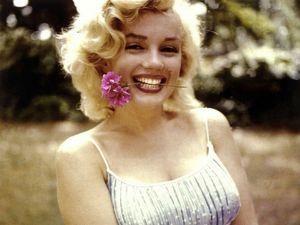 Мерилін Монро очолила британський рейтинг блондинок усіх часів Мерилін Монро очолила британський рейтинг блондинок усіх часів