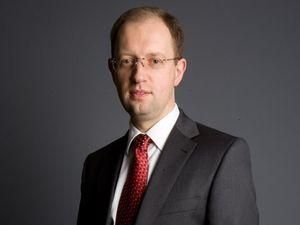 Яценюк: Янукович скоро сам призначатиме депутатів Яценюк: Янукович скоро сам призначатиме депутатів