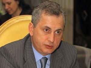 Колесніков пропонує забезпечити дітей-сиріт електронними підручниками Колесніков пропонує забезпечити дітей-сиріт електронними підручниками