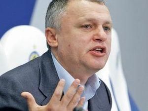 Суркіс залишає Газзаєва в київському "Динамо" Суркіс залишає Газзаєва в київському "Динамо"
