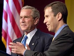 Керівник виборчого штабу Буша-молодшого заявив про свою гомосексуальність