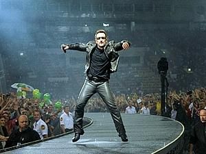 Боно і Шевчук: Knokin’ on Heaven’s Door у Москві (ВІДЕО) Боно і Шевчук: Knokin’ on Heaven’s Door у Москві (ВІДЕО)