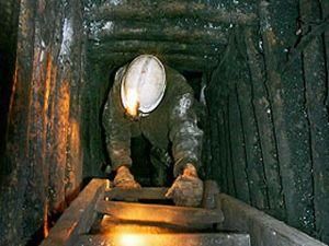 На Донбасі брила породи проломила череп гірнику На Донбасі брила породи проломила череп гірнику