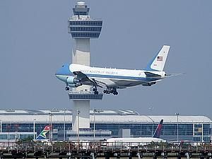 Стамбул: одразу два іранських літака здійснили екстрені посадки Стамбул: одразу два іранських літака здійснили екстрені посадки