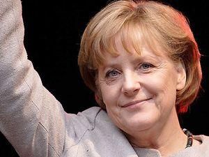 Меркель просять змусити Януковича припинити репресії в Україні Меркель просять змусити Януковича припинити репресії в Україні