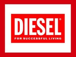 Іспанія: у примірочних Diesel встановили камери для публікації фото на Facebook Іспанія: у примірочних Diesel встановили камери для публікації фото на Facebook