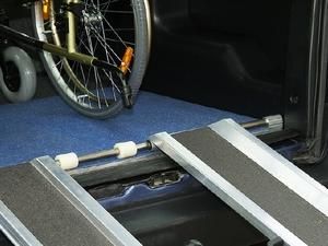 НБУ закликав банки обладнати входи пандусами НБУ закликав банки обладнати входи пандусами