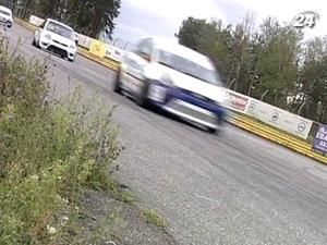 У Києві відбувся другий етап чемпіонату України з кільцевих перегонів У Києві відбувся другий етап чемпіонату України з кільцевих перегонів