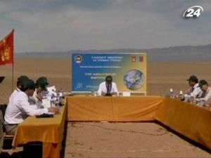 Монгольський уряд засідав у пустелі Гобі Монгольський уряд засідав у пустелі Гобі