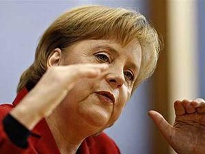 Меркель: Німеччина визнає прагматичну позицію України з НАТО