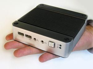 Lenovo запускає в листопаді свою ігрову консоль Lenovo запускає в листопаді свою ігрову консоль