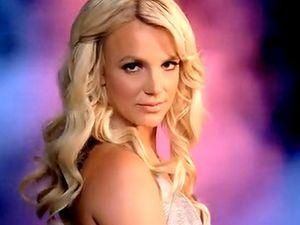 Брітні Спірс випустила промо-ролик своїх парфумів (ВІДЕО) Брітні Спірс випустила промо-ролик своїх парфумів (ВІДЕО)