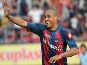 Захисник "Лаціо" перейшов в "Хетафе" Захисник "Лаціо" перейшов в "Хетафе"