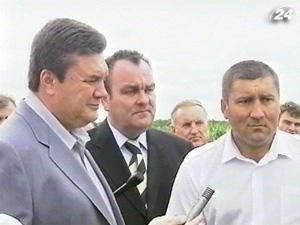 Янукович доручив розглянути введення мита на експорт гречки Янукович доручив розглянути введення мита на експорт гречки