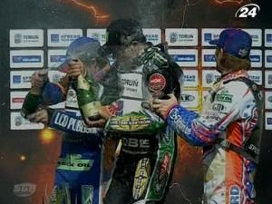 Чемпіон Крамп скоротив відставання від лідера сезону Чемпіон Крамп скоротив відставання від лідера сезону