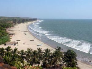 На Гоа на пляжах з'явилась нафта На Гоа на пляжах з'явилась нафта