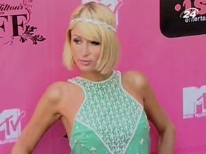 Періс Хілтон більше не хочуть бачити у двох казино Лас-Вегаса Періс Хілтон більше не хочуть бачити у двох казино Лас-Вегаса