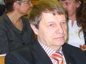 Адвоката харківського головного редактора правоохоронці забарикадували у власній квартирі Адвоката харківського головного редактора правоохоронці забарикадували у власній квартирі