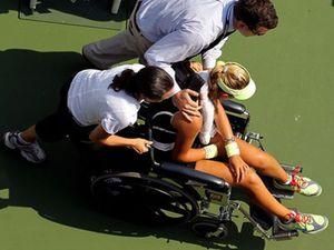 Вікторія Азаренко: Я сильно вдарилась головою перед матчем (ВІДЕО) Вікторія Азаренко: Я сильно вдарилась головою перед матчем (ВІДЕО)