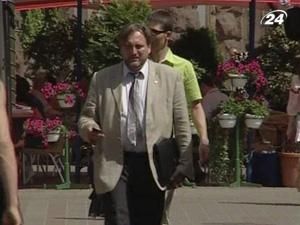 Тернопіль: мешканці міста проти податку для холостяків Тернопіль: мешканці міста проти податку для холостяків