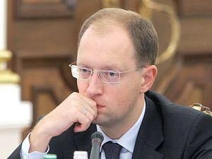Яценюк: у Януковича безмежний вплив Яценюк: у Януковича безмежний вплив