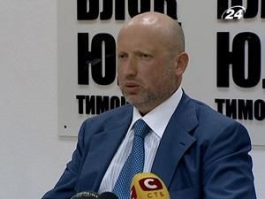 Турчинов: СБУ стала інструментом залякування опозиції Турчинов: СБУ стала інструментом залякування опозиції