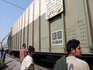 У США знайшли на фермах 400 нелегалів з Таїланду У США знайшли на фермах 400 нелегалів з Таїланду