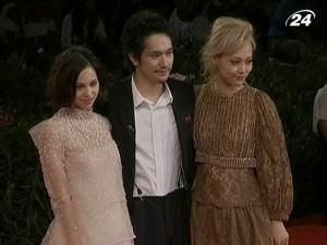 Чан Ань Хун представив свій довгоочікуваний новий фільм Чан Ань Хун представив свій довгоочікуваний новий фільм