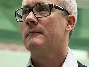 Деміана Херста звинуватили у плагіаті 15 робіт Деміана Херста звинуватили у плагіаті 15 робіт