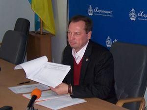 Міліція обшукує колишнього херсонського губернатора Міліція обшукує колишнього херсонського губернатора