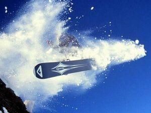 Чотирнадцятирічна сноубордистка з Росії загинула у горах Швейцарії Чотирнадцятирічна сноубордистка з Росії загинула у горах Швейцарії